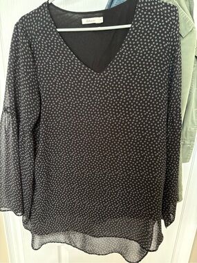 Reitmans Black V-Neck Polka Dot Tunic